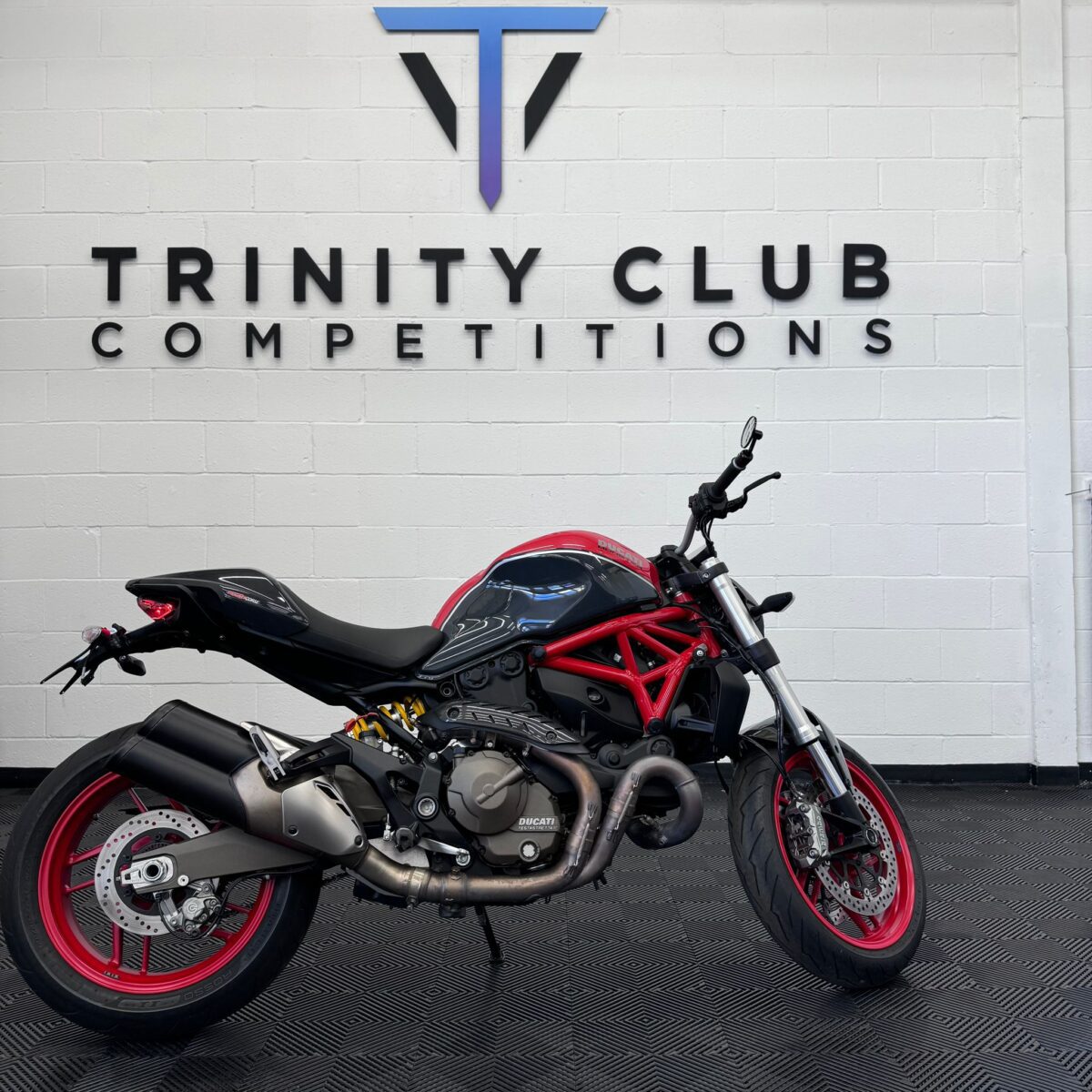 2017 DUCATI MONSTER 821 + £5000 INSTANT WINS - Image 5