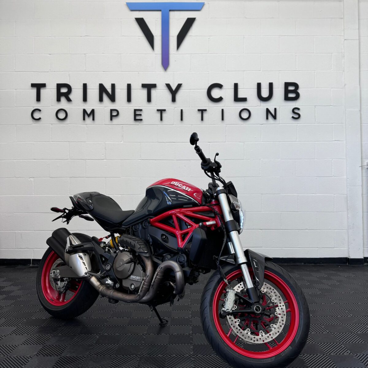 2017 DUCATI MONSTER 821 + £5000 INSTANT WINS - Image 4