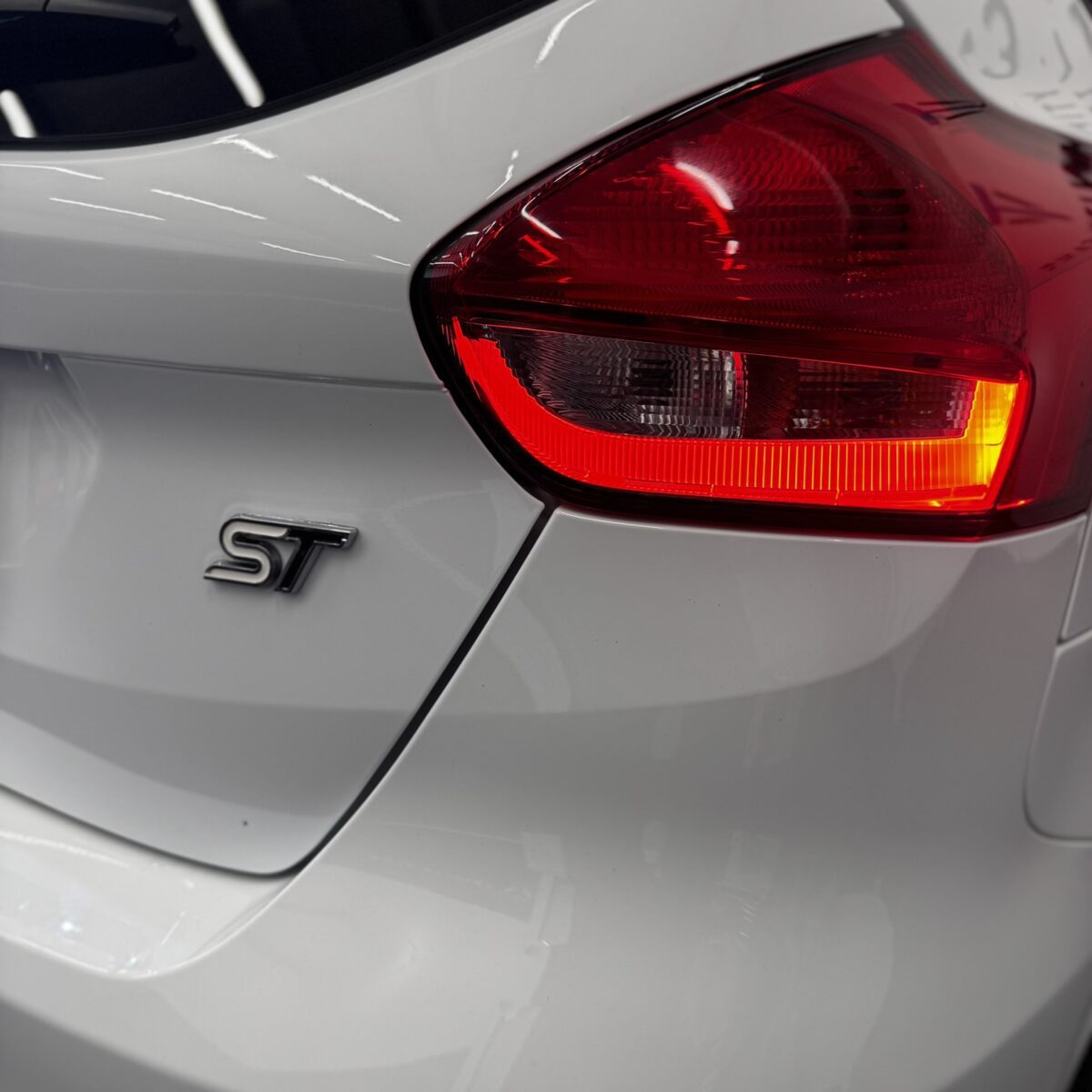 FORD FOCUS ST-3 + £5000 WORTH OF INSTANT WINS - Image 7