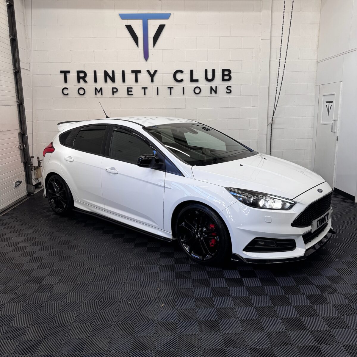FORD FOCUS ST-3 + £5000 WORTH OF INSTANT WINS